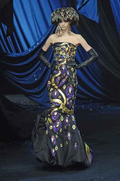 Look 34